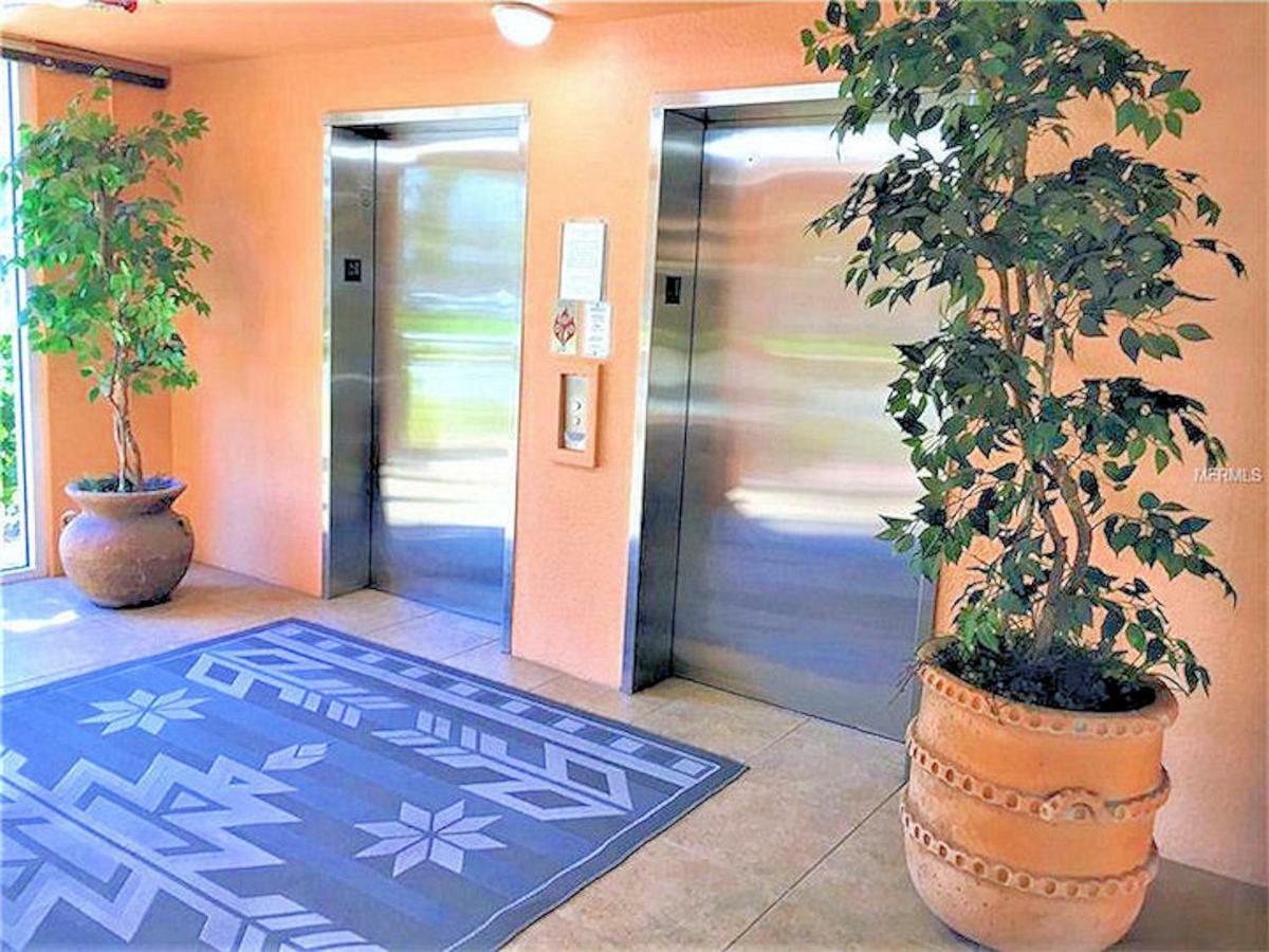 Luxury 5 Star Condominium Water Front 3 Beds 2 Bath Pool Hot-Tub Beach And City Views Clearwater Beach Exterior photo